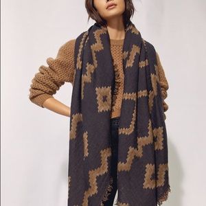 Diamond Mosaic Blanket Scarf